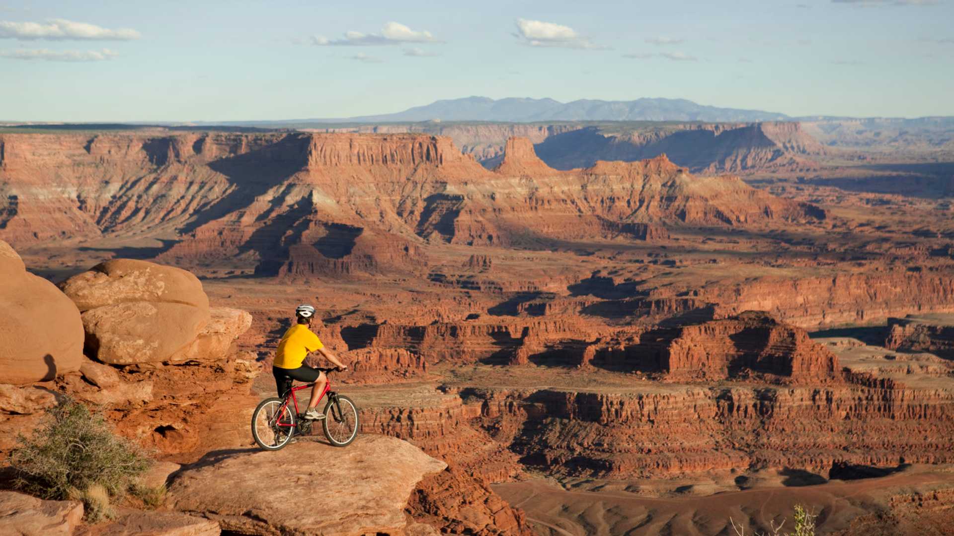 dead-horse-utah-mountain-biking-1776x1184.jpg