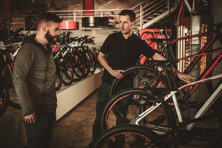 bicycle clothing stores near me