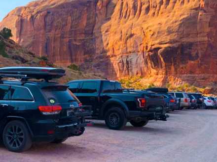 Porcupine Rim Trailhead Parking Lot